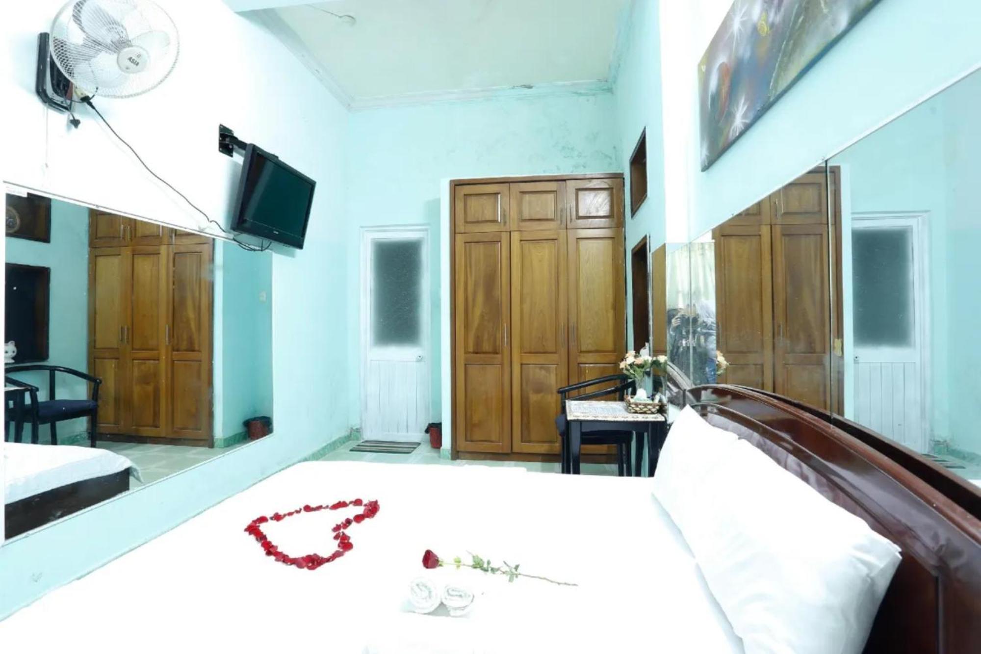 Hong Luc Hotel Hcm Ho Chi Minh-staden Exteriör bild