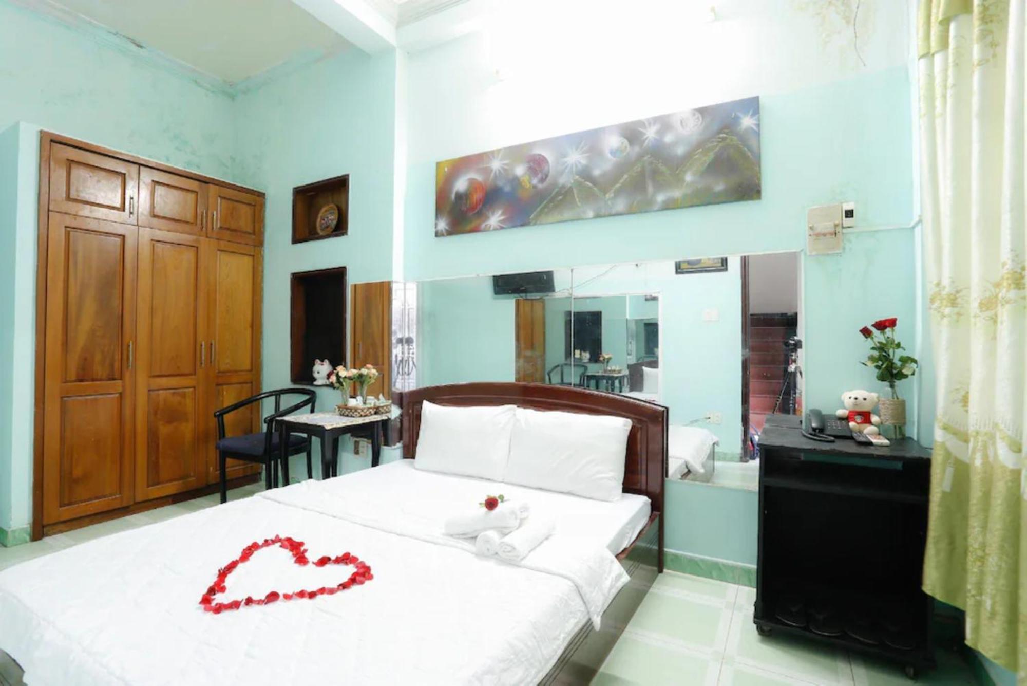 Hong Luc Hotel Hcm Ho Chi Minh-staden Exteriör bild
